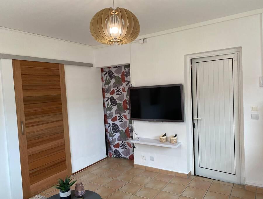 Appartement Cosy & Calme En Rez De Villa แซงต์-ฟรองซัวส์ ภายนอก รูปภาพ