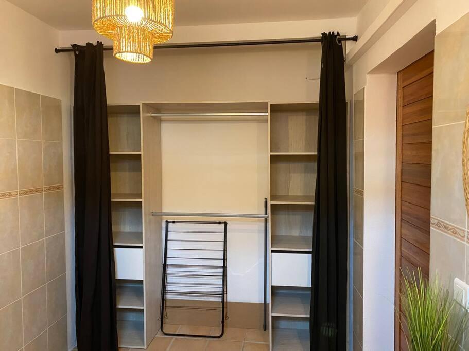 Appartement Cosy & Calme En Rez De Villa แซงต์-ฟรองซัวส์ ภายนอก รูปภาพ